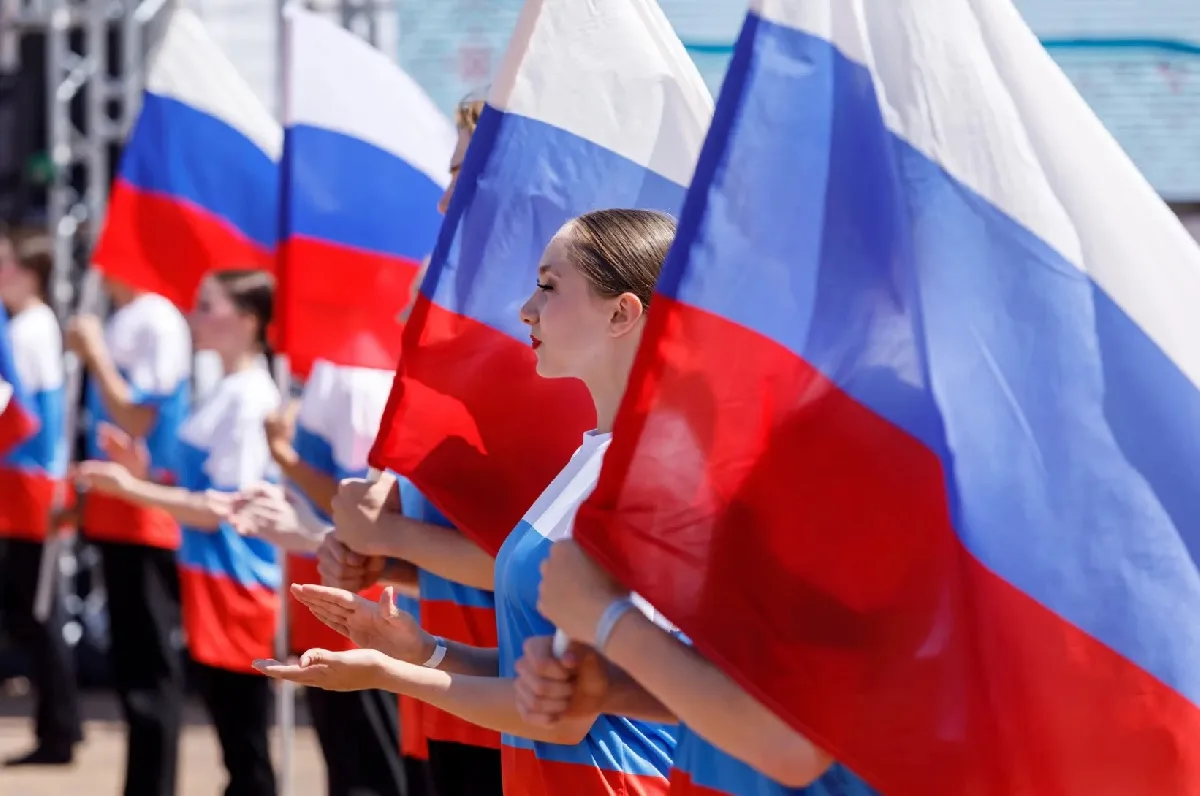 🇷🇺 На этих выходных Москва масштабно отметит День России!

По всему городу развернутся праздничные