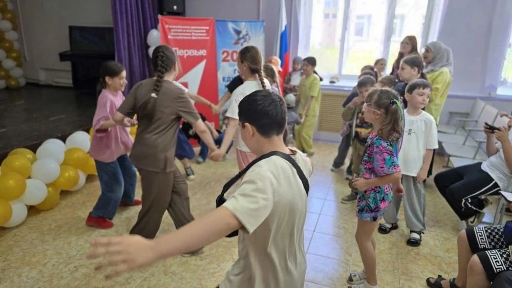7 июня 2026г. прошел седьмой день в пришкольном лагере «Дружба». Утром состоялась торжественная лине