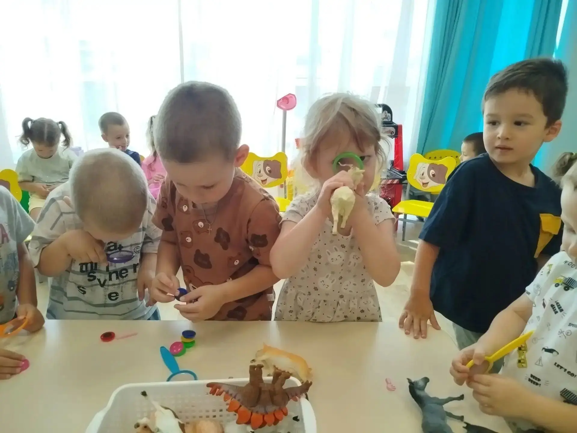 🔬 Маленькие Эйнштейны в деле! Как прошел День опытов и экспериментов в группе «Мечтатели»

Вчера, 1