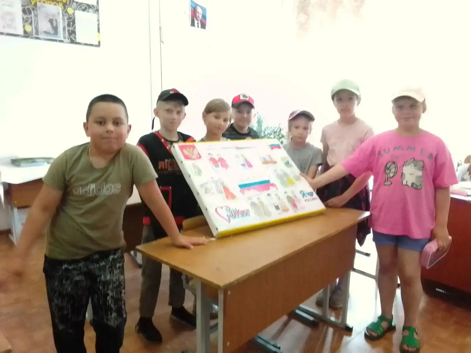 Советник директора по воспитанию совместно с воспитателями и библиотекарем Мариной Александровной Ор