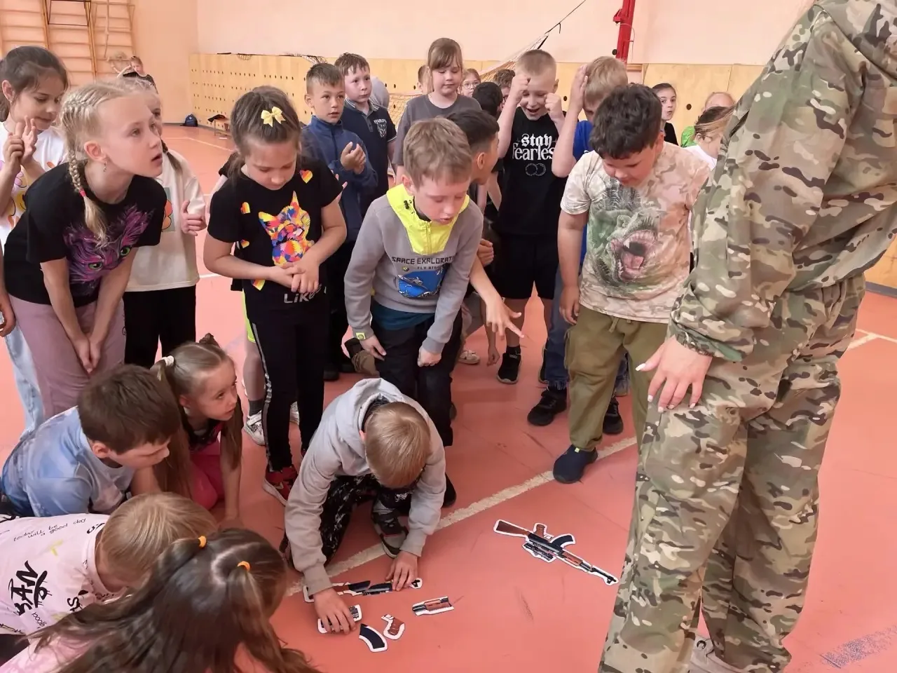 Сила в команде! 💪

В лагере «Дружба народов» #Школа11Кострома прошла военно-спортивная игра.

Ребят
