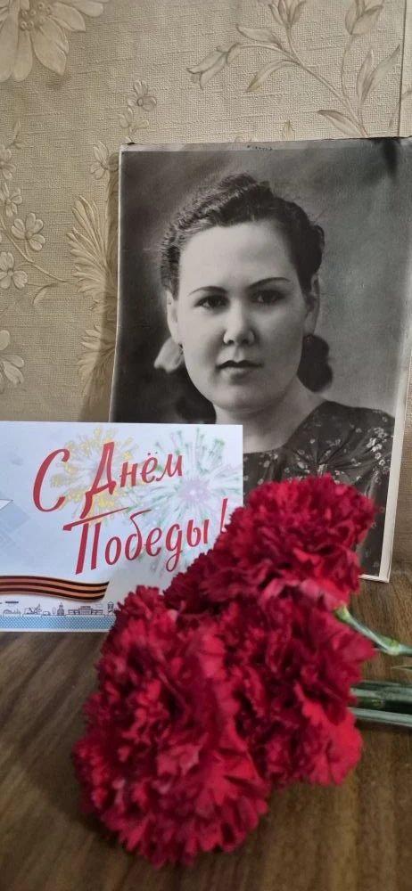 Поздравление ветеранов Великой Отечественной войны

В преддверии великого праздника — Дня Победы — с