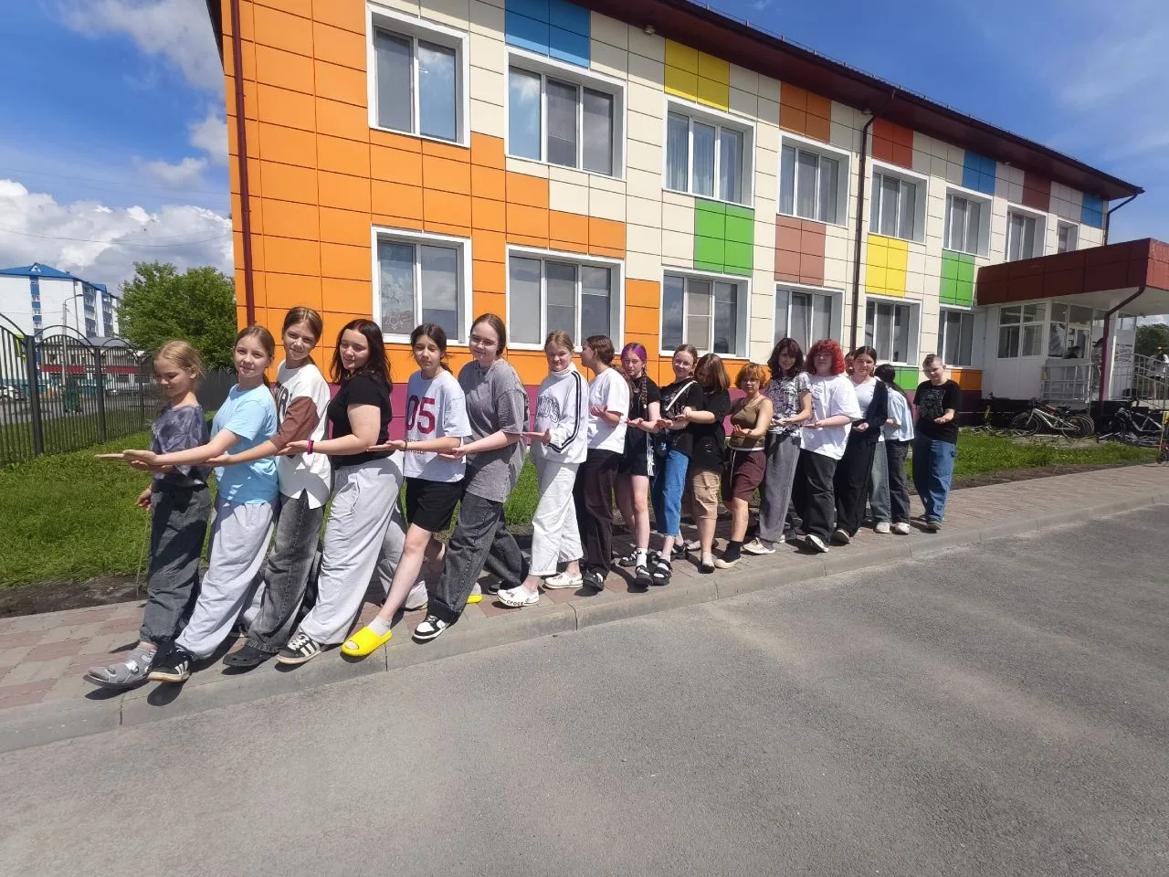 ⭐8 июня вновь открыл свои двери пришкольный лагерь «Помечтай-ка». В этом году в лагере Мечты проходи