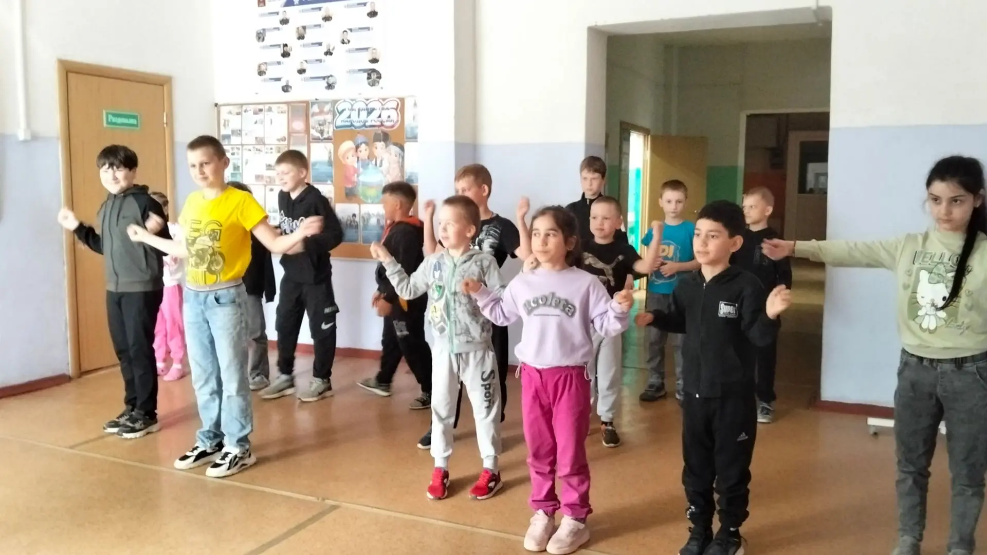 Сегодня в нашем пришкольном лагере "Солнышко" прошёл день под названием "День здоровья. Богатырская 