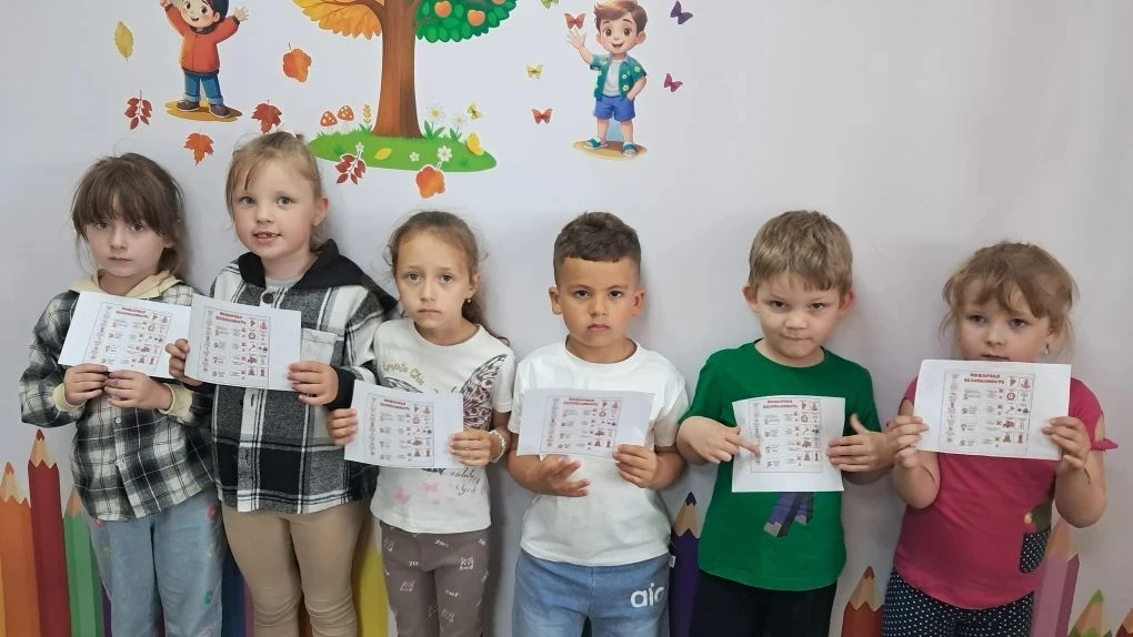 Лето - время каникул! А чтобы каникулы прошли безопасно, в кружках нашего Центра внешкольного образо