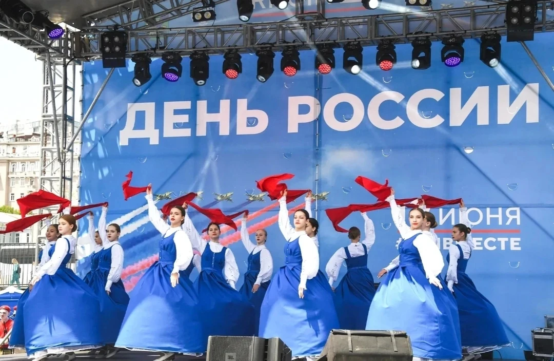 Куда сходить всей семьёй
в День России в Новосибирске.

🗓 Дата: 12 июня
 с 12:00 до 22:00

📍 Главн