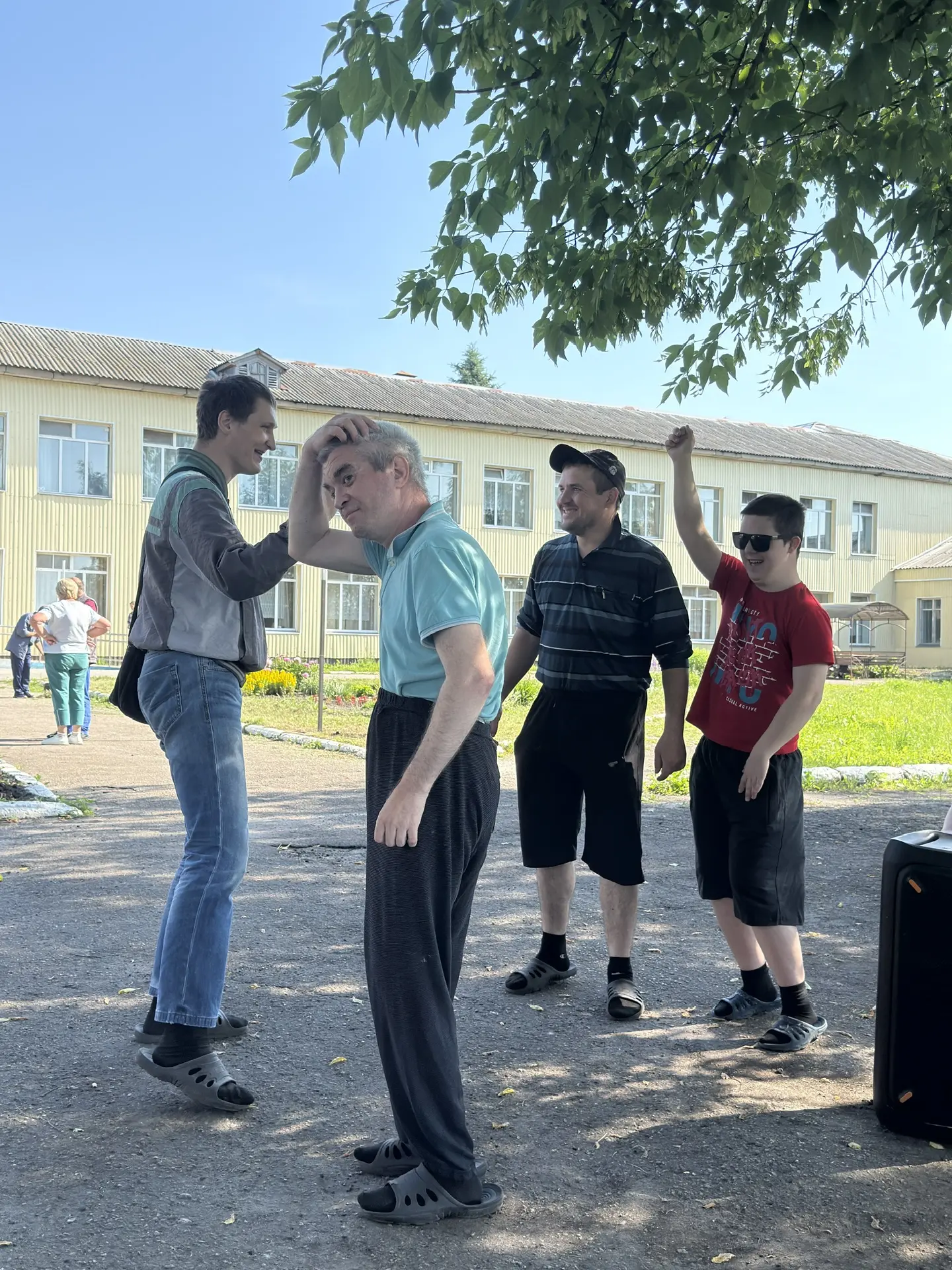 Сегодняшний день подарил нам настоящее солнечное настроение! Наши проживающие с удовольствием провел