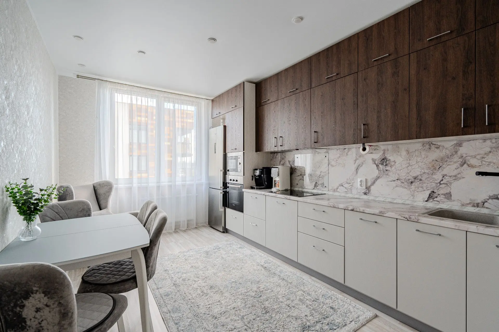 В продаже 2к квартира

 Район: ВИЗ
ЖК Янтарная Долина
ул. Крауля д.170
8 / 23 этаж
Площадь: 56.9 м²
