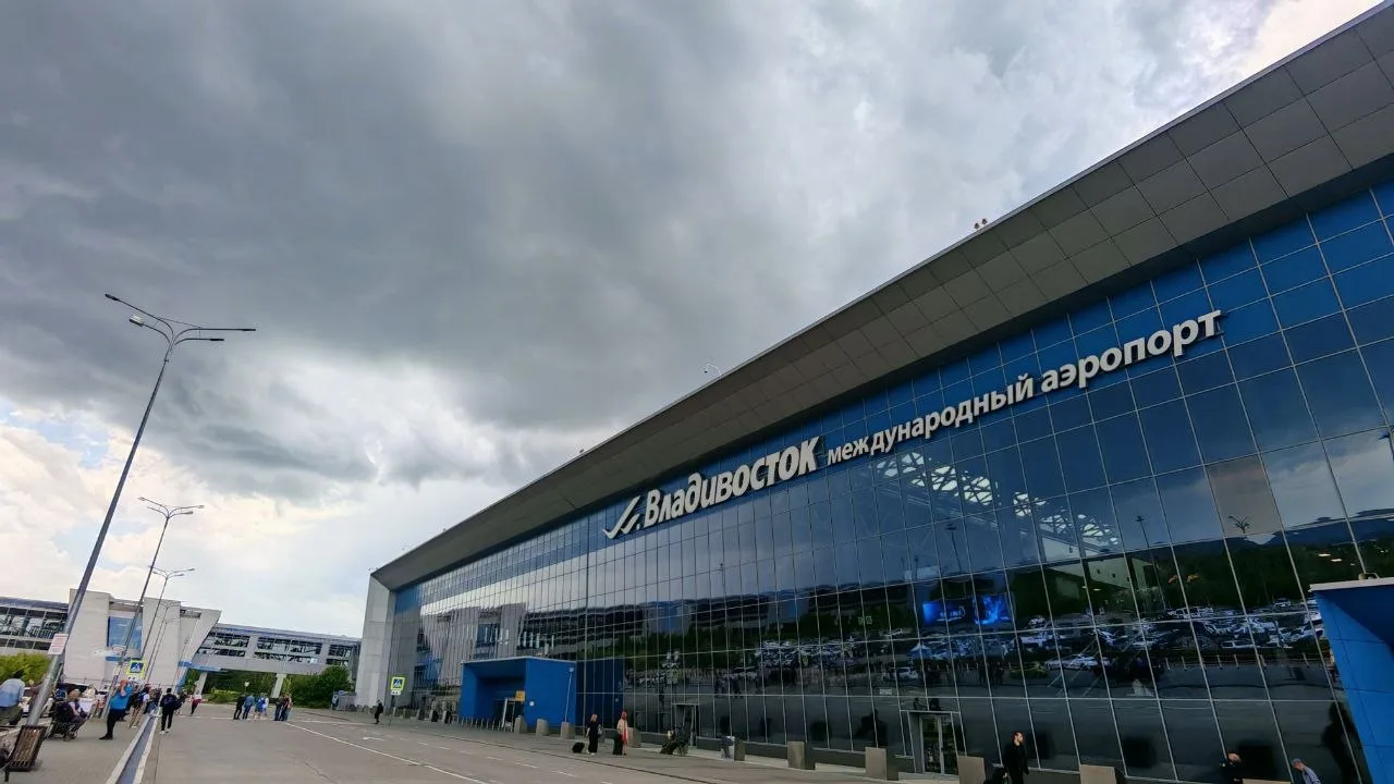 А я полетел в отпуск с семьей в Шанхай. Детские каникулы начались. 🥳

🤝Китай. Инструкция по примен