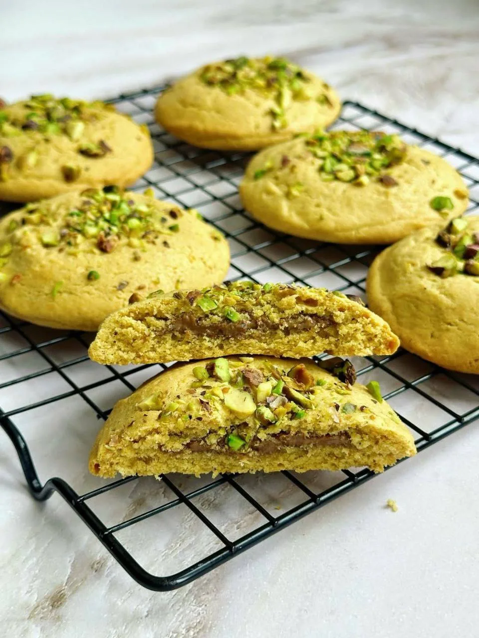 Миндально-Фисташковое печенье с пралине 🍪🌿

Автор: yulia_gud

Можно использовать любую ореховую му
