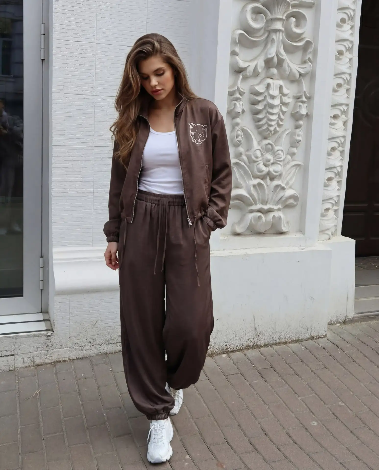 НОВИНКА, КОТОРАЯ ОБЯЗАНА БЫТЬ В ВАШЕМ ГАРДЕРОБЕ 😍 ВСТРЕЧАЙТЕ 🔥 

Костюм в стиле спорт-шик, который
