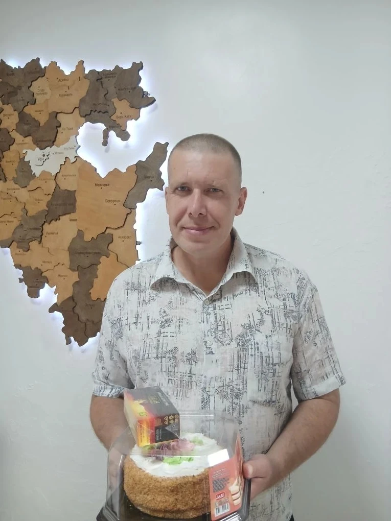 Сегодня принимает поздравления с днём рождения наш подопечный — Дмитрий!🎉

Желаем крепкого здоровья