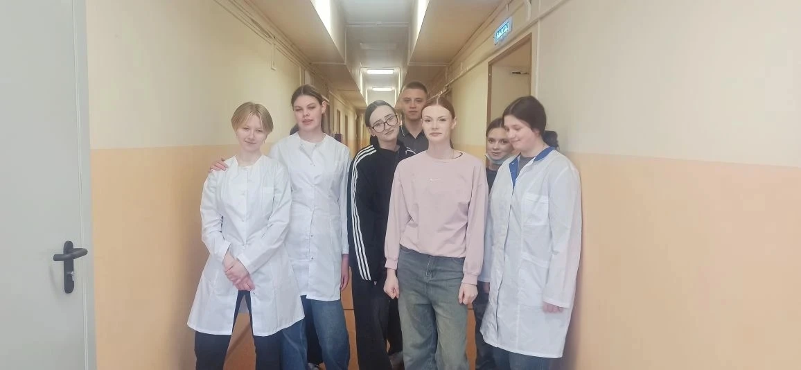 30 апреля студенты 2 курса специальности "Социальная работа" приступили к практике в  
ОБСУСО "Ивано