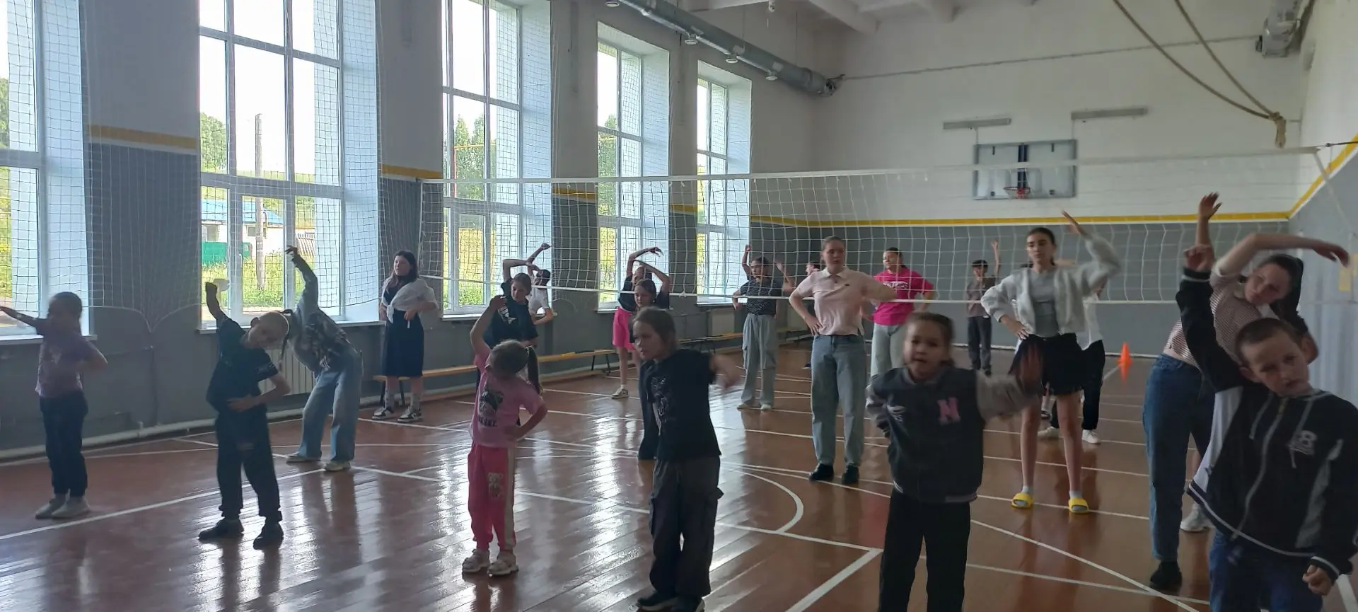 День народов России 🇷🇺

👫16-ый день в лагере дневного пребывания "Дружба" прошел  посвященный Год