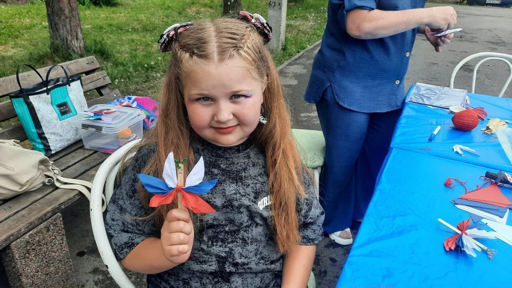 Сегодня, 12 июня, в честь главного государственного праздника мы провели для ребят волшебный мастер-