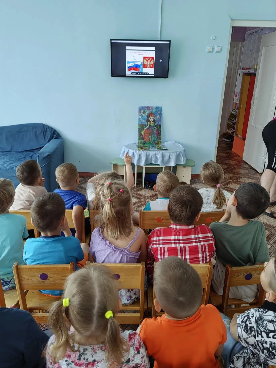 В преддверии Дня России 🇷🇺 в нашей группе «Чиполлино» царила особенная, трепетная атмосфера ✨. Мы 