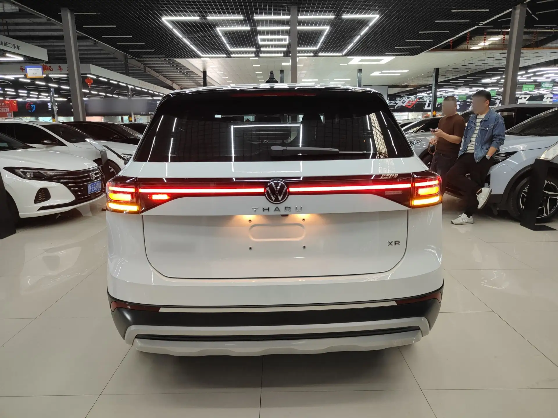 Volkswagen Tharu 2025 XR 1.5L Ruijin Edition

Без аварий. Оригинальная краска. Маленький пробег. Vol