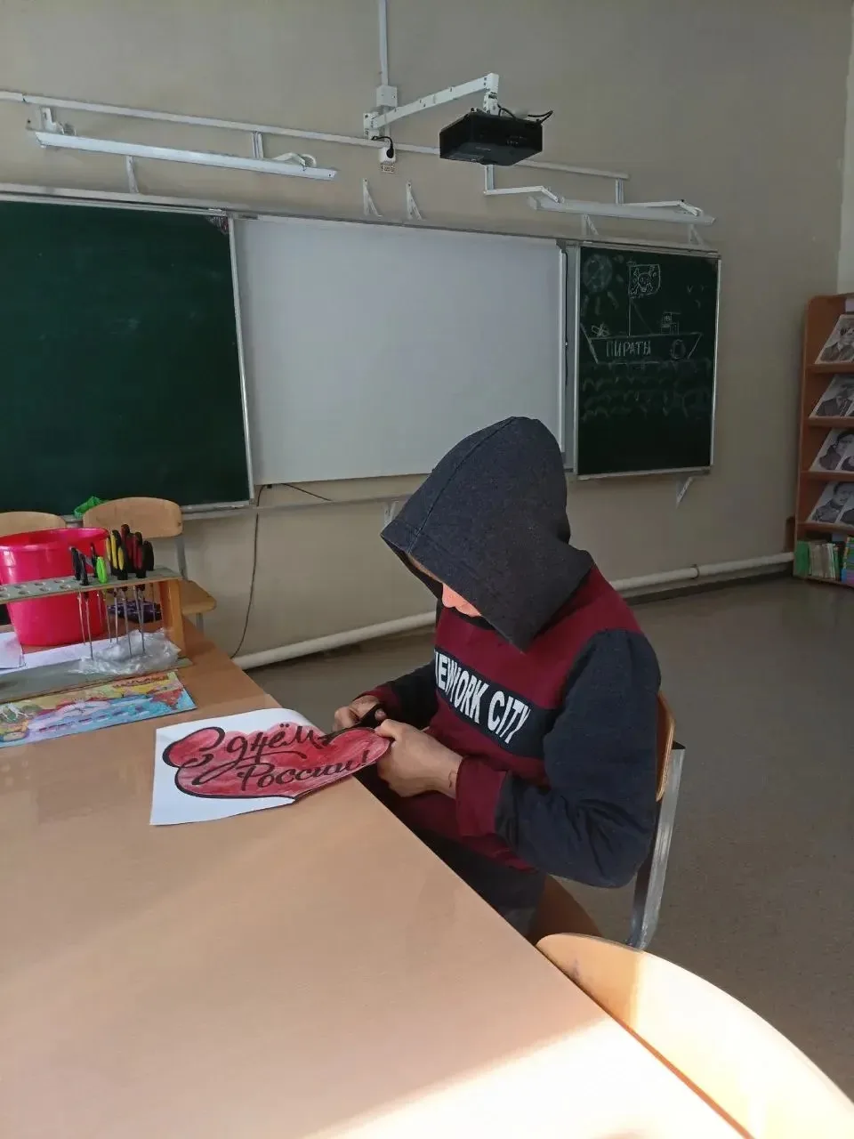 3 отряд — в деле! 🇷🇺Мы тоже приняли участие в акции «Окна России». Украсили окна символами нашей с
