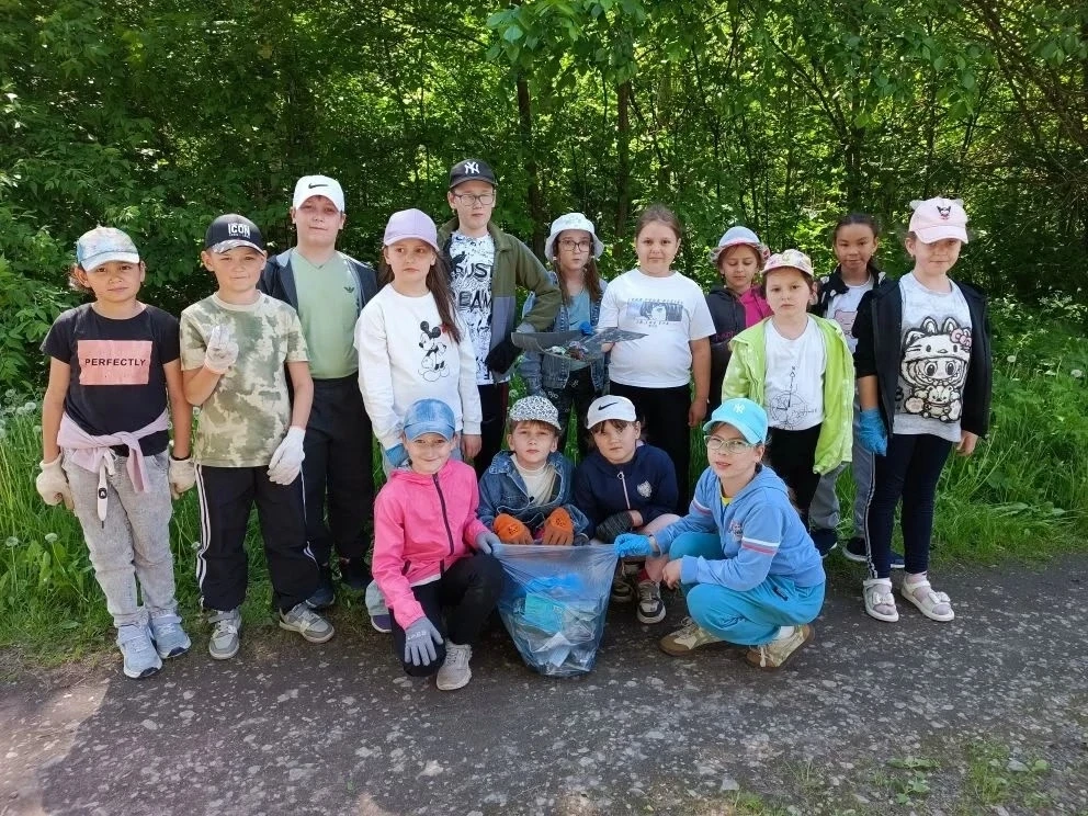 🌿День 4.🍃
Вчера в лагере был День эколога! Дети отправились в увлекательное путешествие по 13 стан