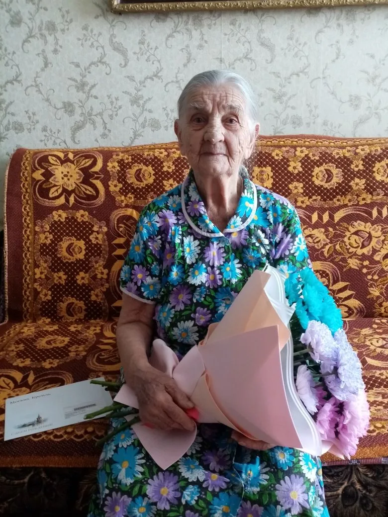 9 июня Вере Петровне Горюковой, ветерану войны (труженице тыла), ветерану труда исполнилось 94 года.