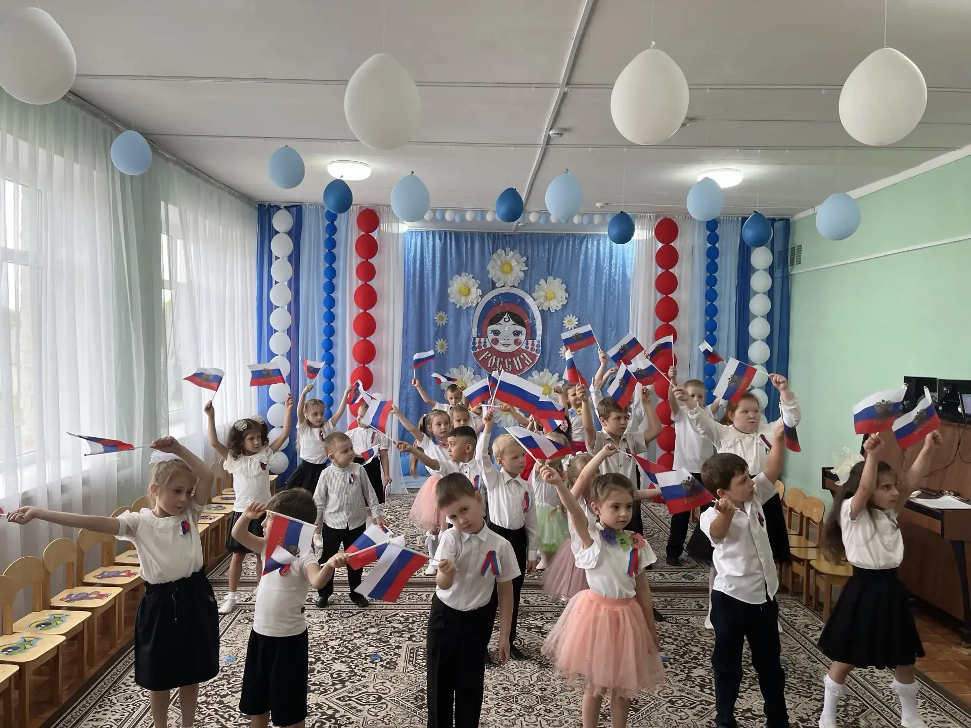 12 июня - ДЕНЬ РОССИИ!                                                                              
