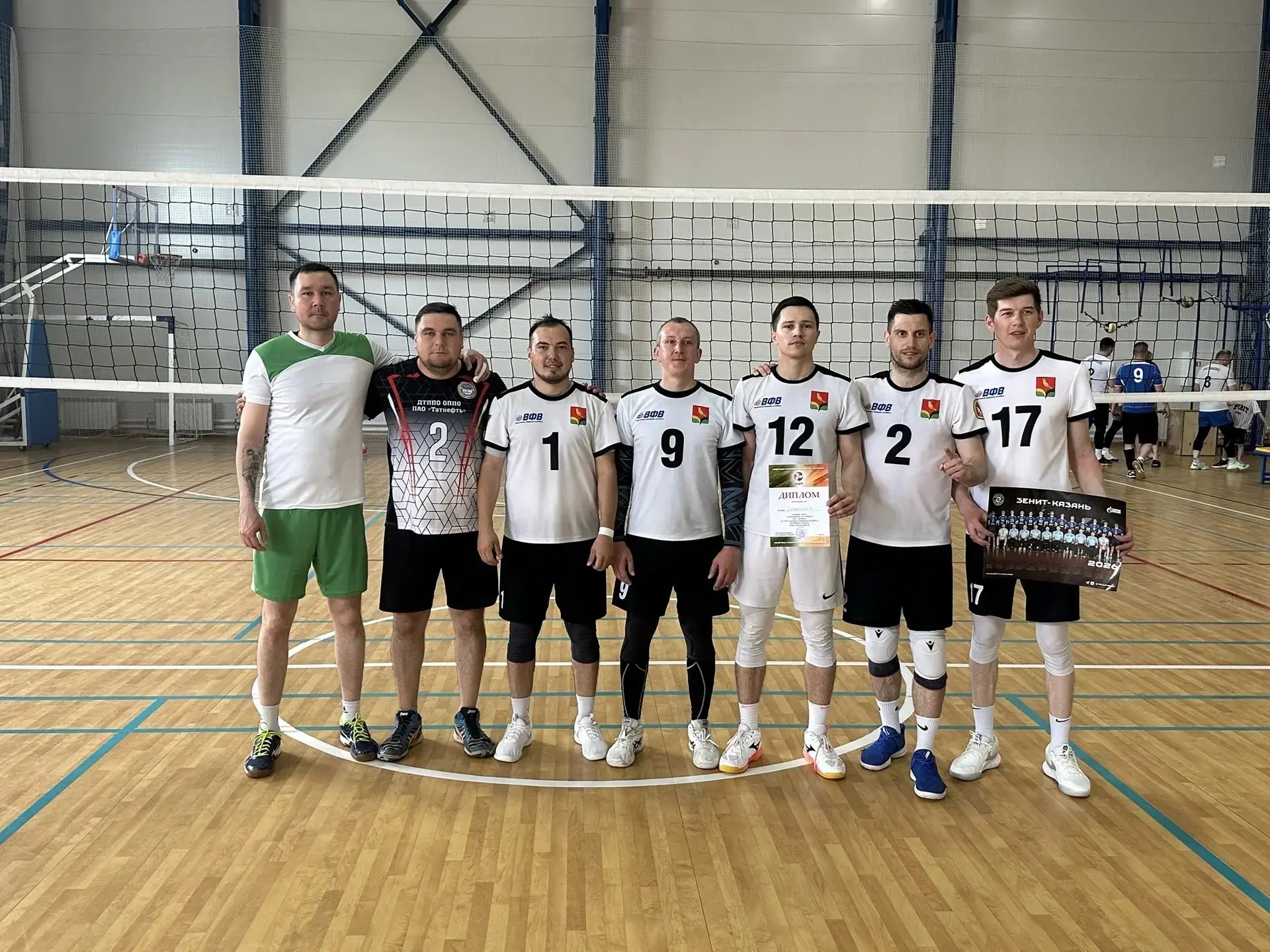 🏐 Итоги волейбольного турнира на Кубок Президента Федерации волейбола РТ 
 
С 15 по 17 мая в спорти
