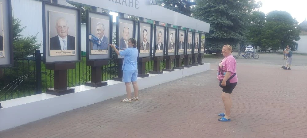 11 июня коллектив МАУ АР Наровчатского района присоединился к субботнику по благоустройству закрепле
