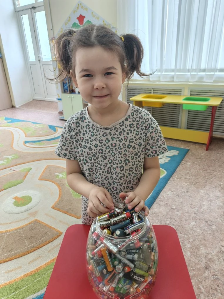 ‎На этой неделе в нашем детском саду стартовала экологическая акция «Сдай батарейку – спаси ежика». 