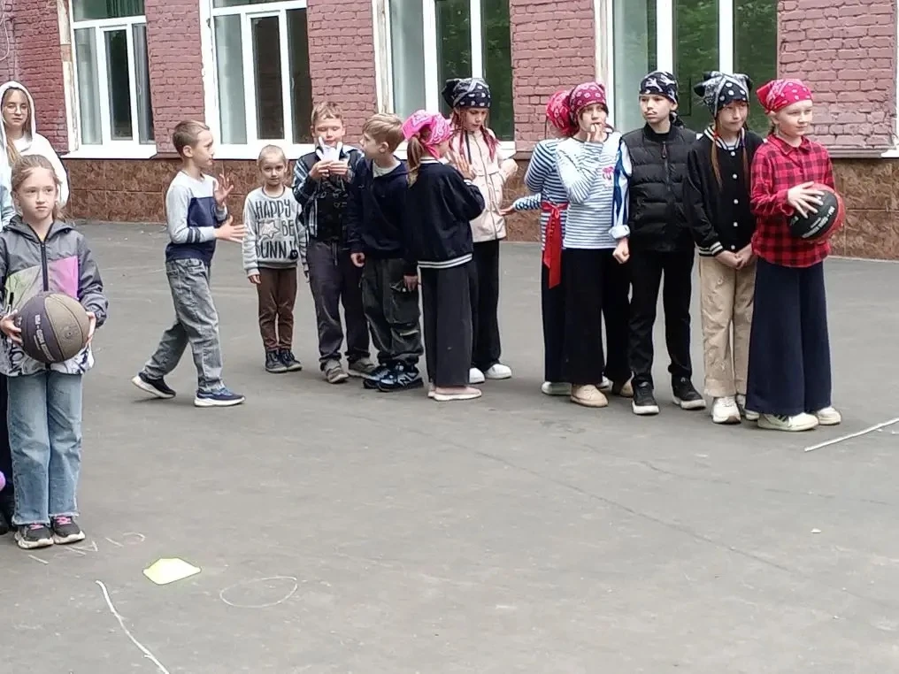 Сегодня в честь Международного праздника Дня защиты детей в нашем лагере состоялся квест "В поисках 
