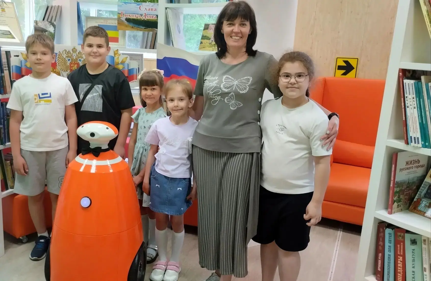 Лучший друг детей в библиотеке - какой он? 
 
🔸️ Доброжелательный и умный, 
🔸️ весёлый и находчивы