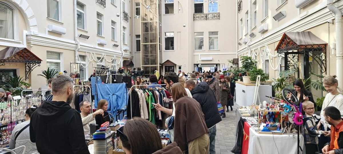 Гараж‑Винтаж Маркет в Санкт‑Петербурге — 20 и 21 июня!, 0+

🗓 20 июня, 21 июня в 09:00
💸 Бесплатно