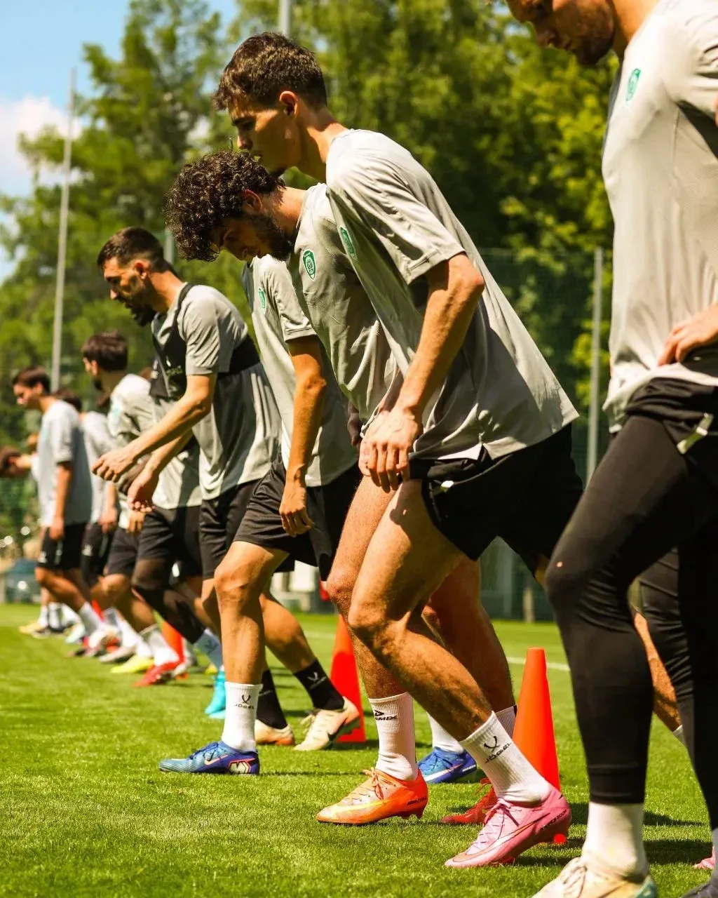⚽️ ФК «Ахмат» на сборах в ФГБУ УТЦ «Новогорск»: работа кипит!

Команда продуктивно тренируется, 
вос