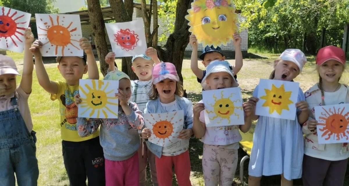 😊 Улыбка — это маленькое чудо, которое может сделать мир светлее!

Сегодня в группе №10 прошёл самы