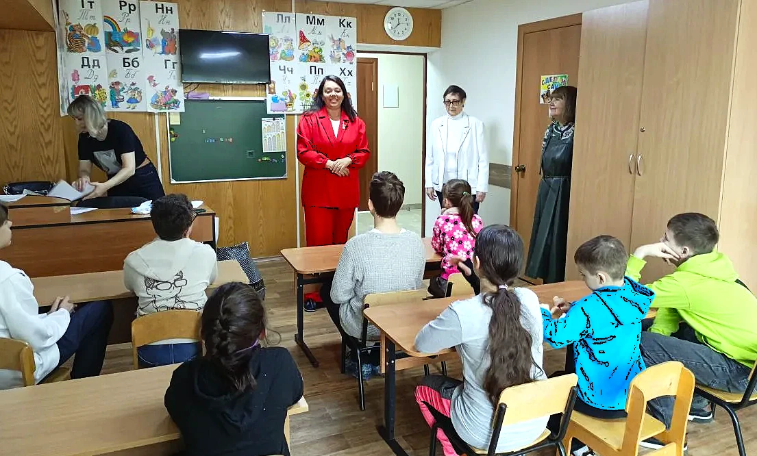 🛡️ Важный разговор о безопасности: в «Ромашке» прошло занятие по профилактике терроризма и неонациз