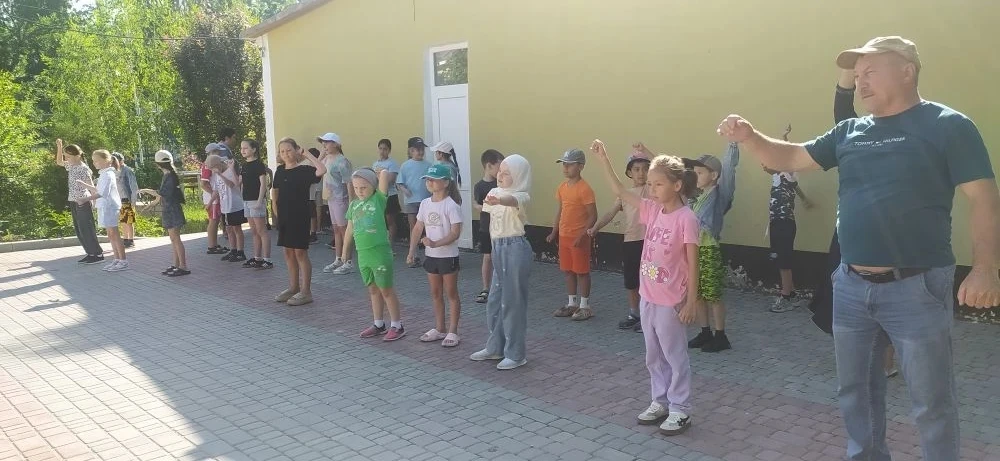 День 8.

🎉 День здоровья в ЛДП «Капитошка»: от зарядки до блинов — и всё с улыбкой! 🎉

Сегодня, 9 