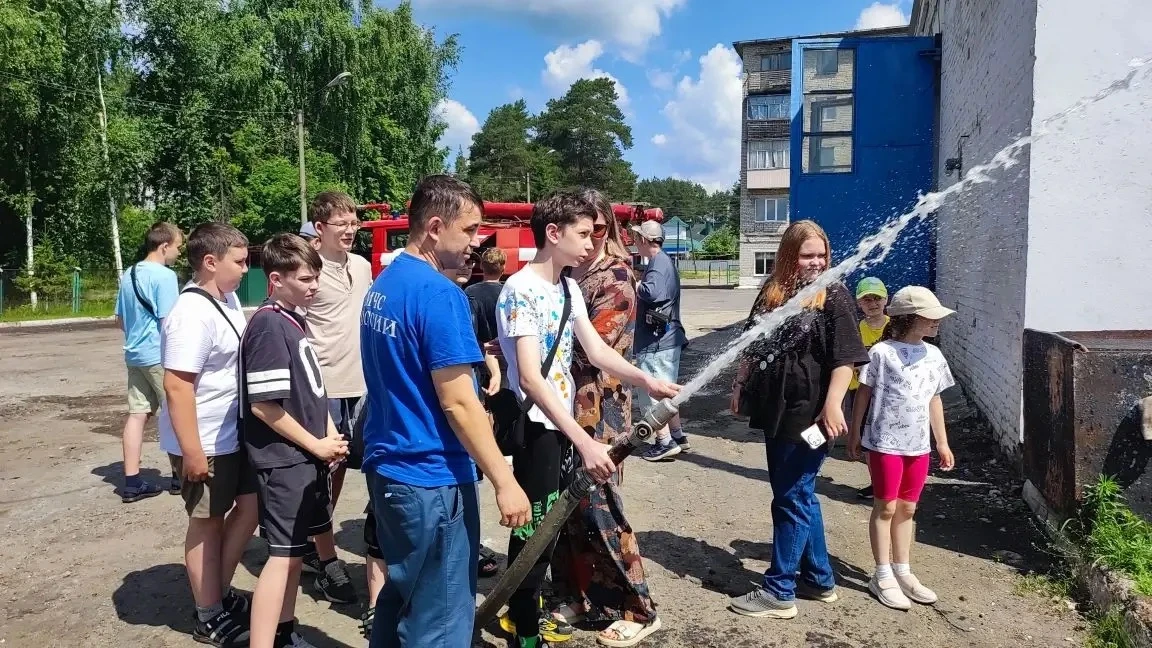 🚒 Увлекательная экскурсия в мир огня и спасения!🔥

Юные участники ЦЦОД «IT-Куб. Шумерля» на время 