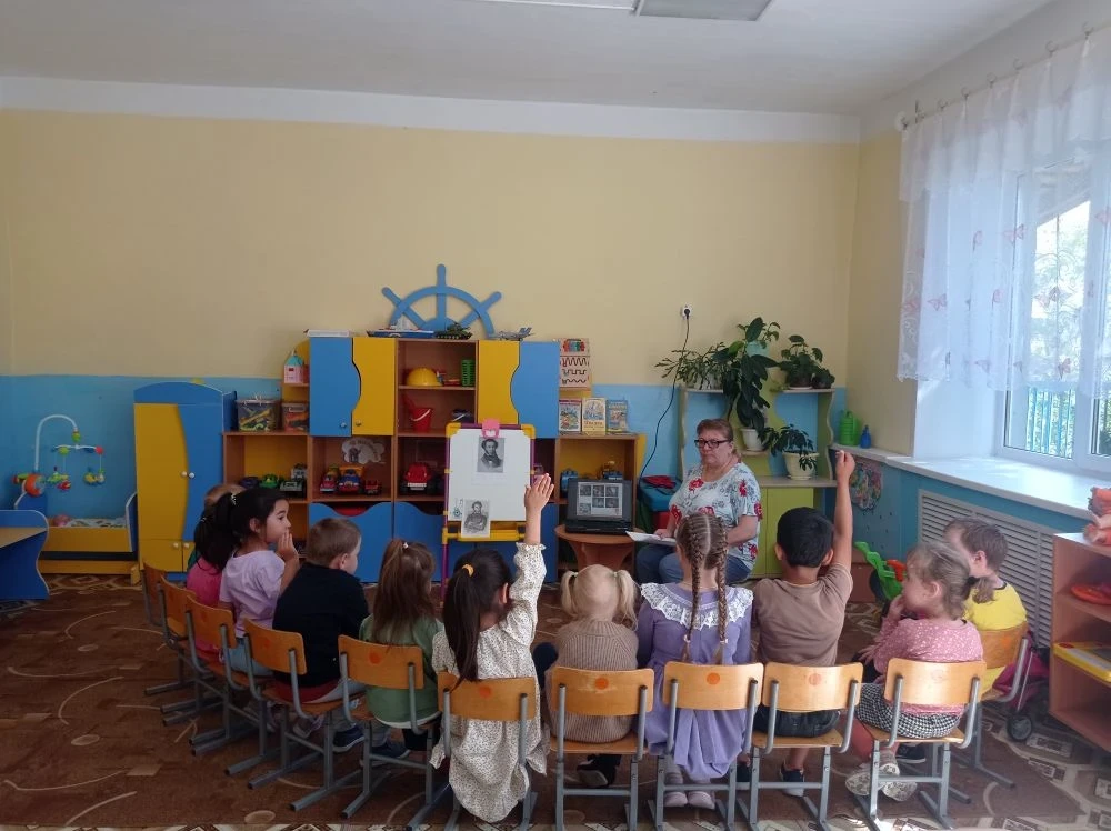 ✨«Пушкин в гостях у дошколят»
📚В преддверии, дня рождения великого поэта Александра Сергеевича Пушк