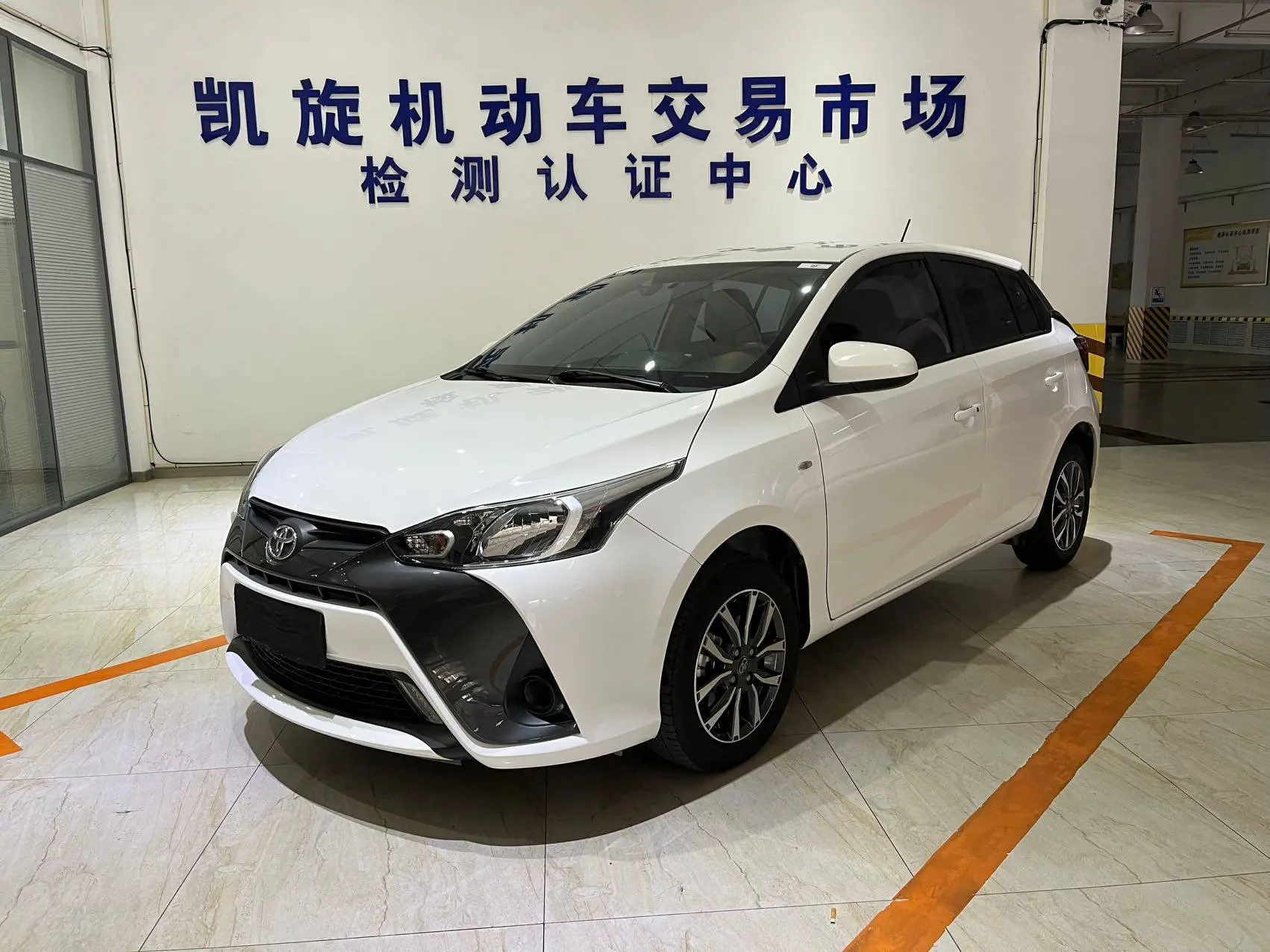 🔥 Toyota Yaris Deluxe Plus 2022 — экономичный, надежный и современный городской автомобиль!

🚘 Хар