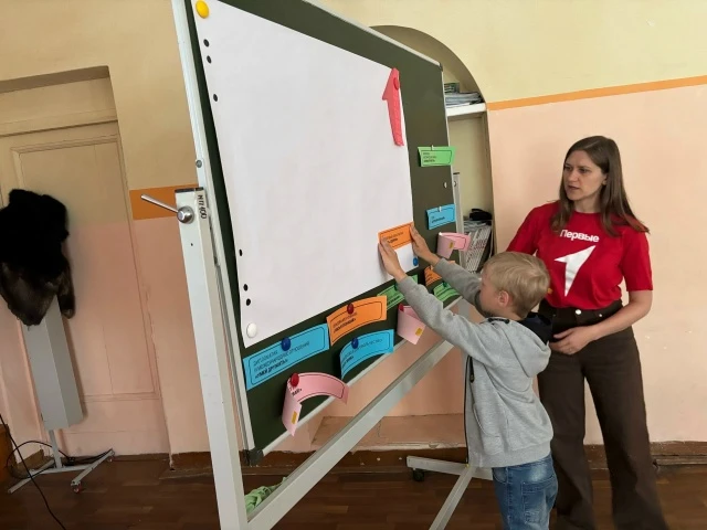 Летний лагерь на ура! 🥰
Кто с Первыми?
Мы с Первыми!
Проявляй себя! Испытывай себя! Твори!