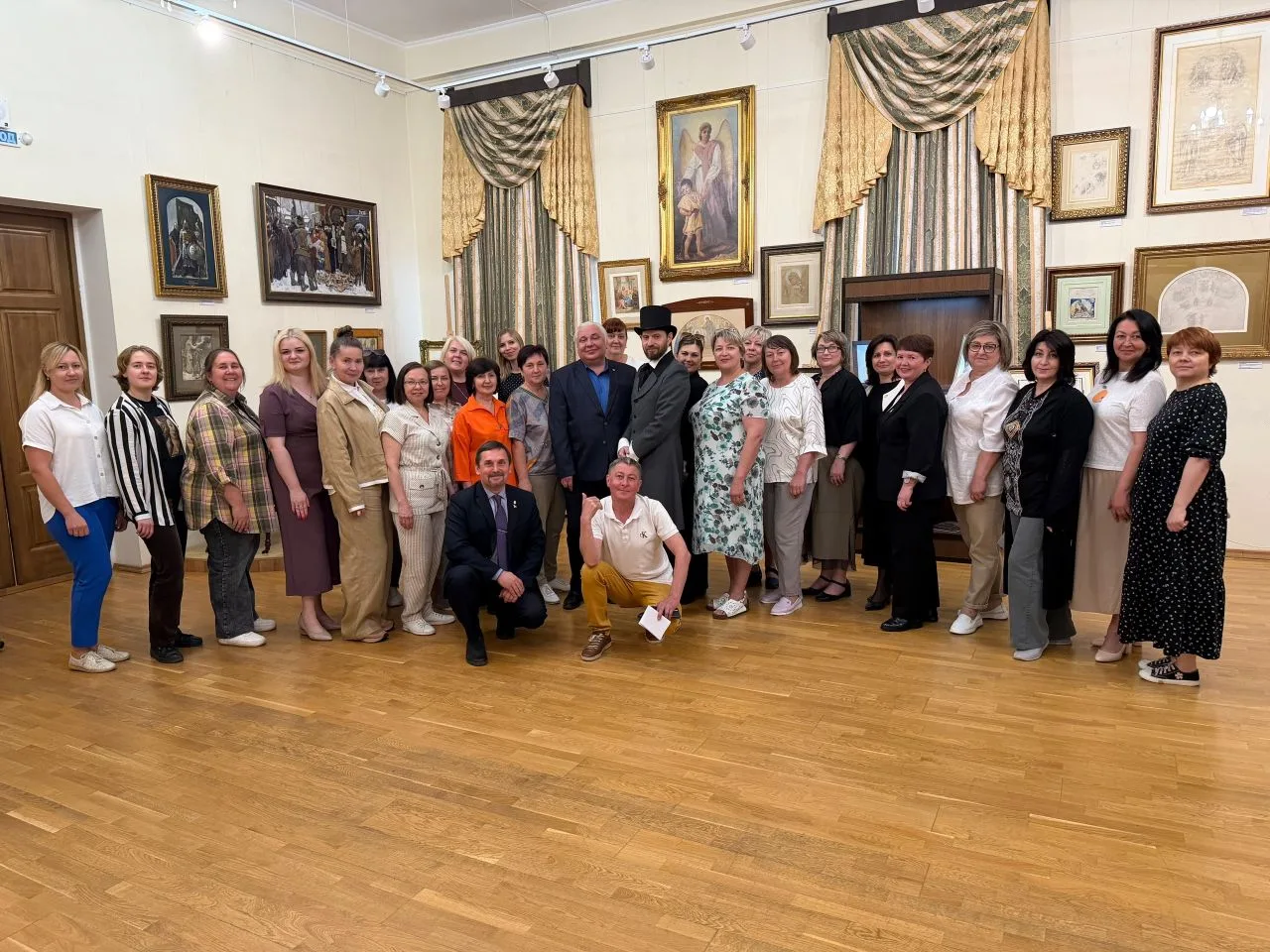 Советник нашей школы приняла участие в конференции «Школьные театры — вызовы времени»

В прошлую пят