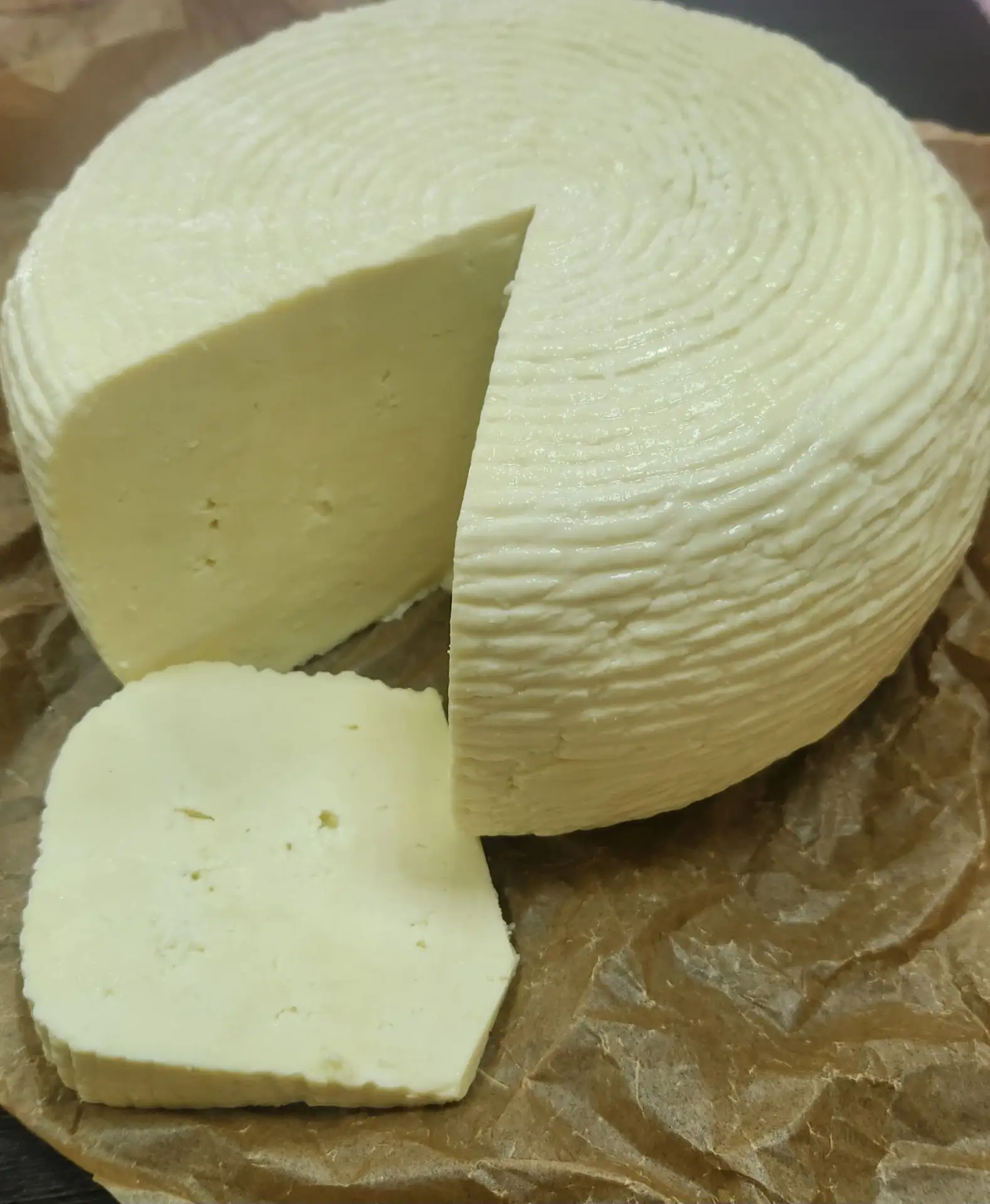 Свежее поступление сыров🧀☺️
По многочисленным просьбам привезли:
 ‼️БРЫНЗА (Ачинск)‼️
Не соленая, н