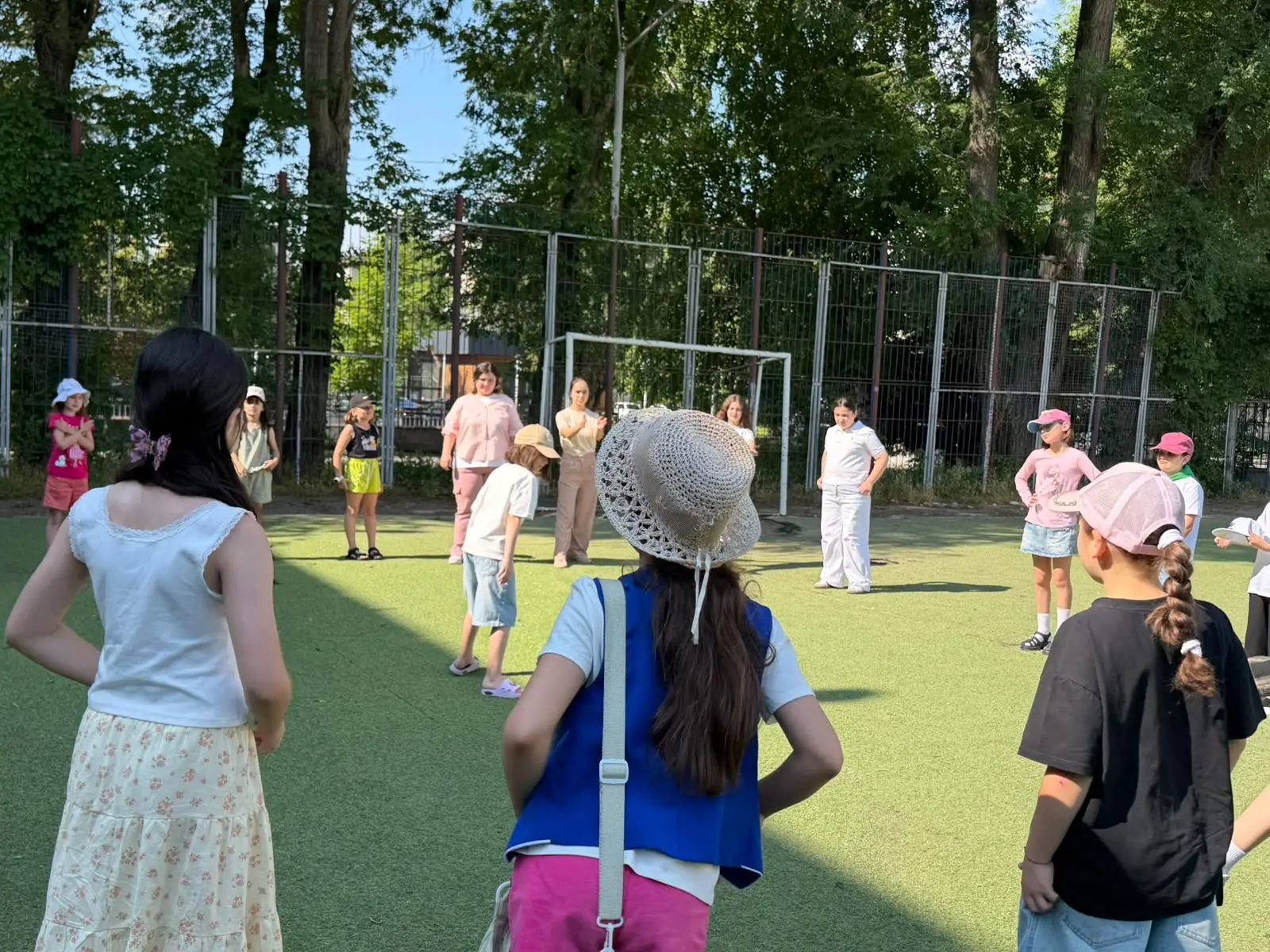 Солнечный день в «Солнышке»! ☀️

Сегодня в нашем лагере прошел еще один невероятно увлекательный и и