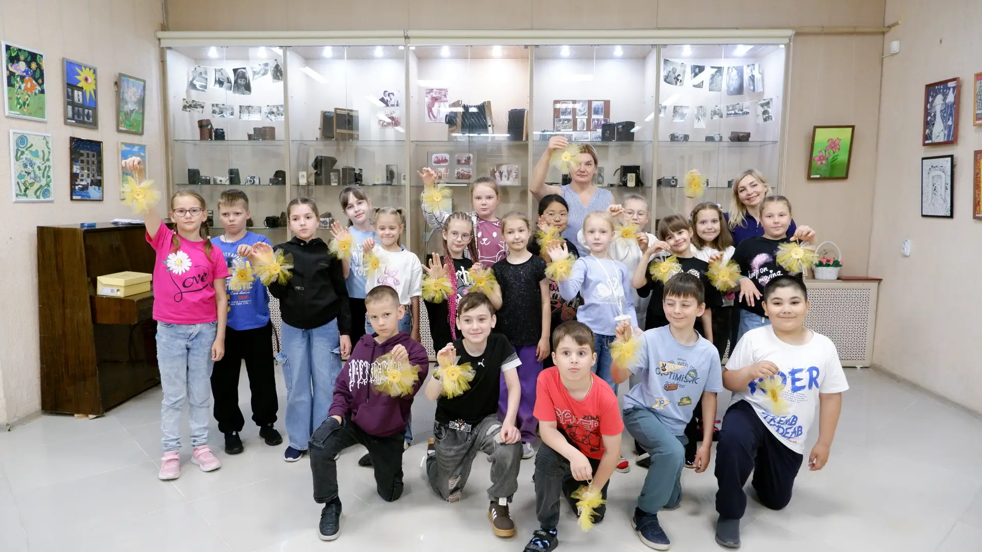 🌞 Лето в музее — это не только тихие залы с древними тайнами, но и пространство для творчества. Под