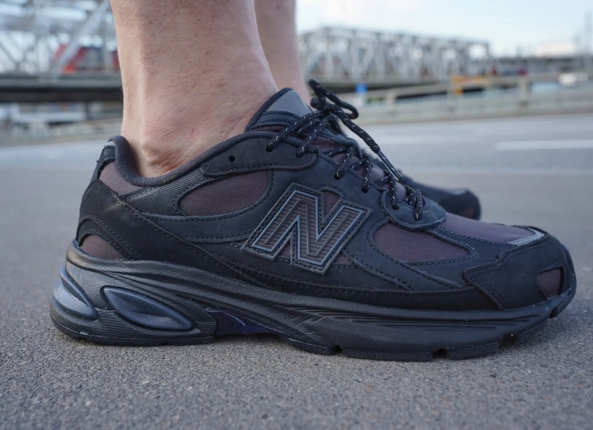 New Balance 2010: когда форма выходит за пределы чёрного

Об этой модели сказано уже многое - развёр