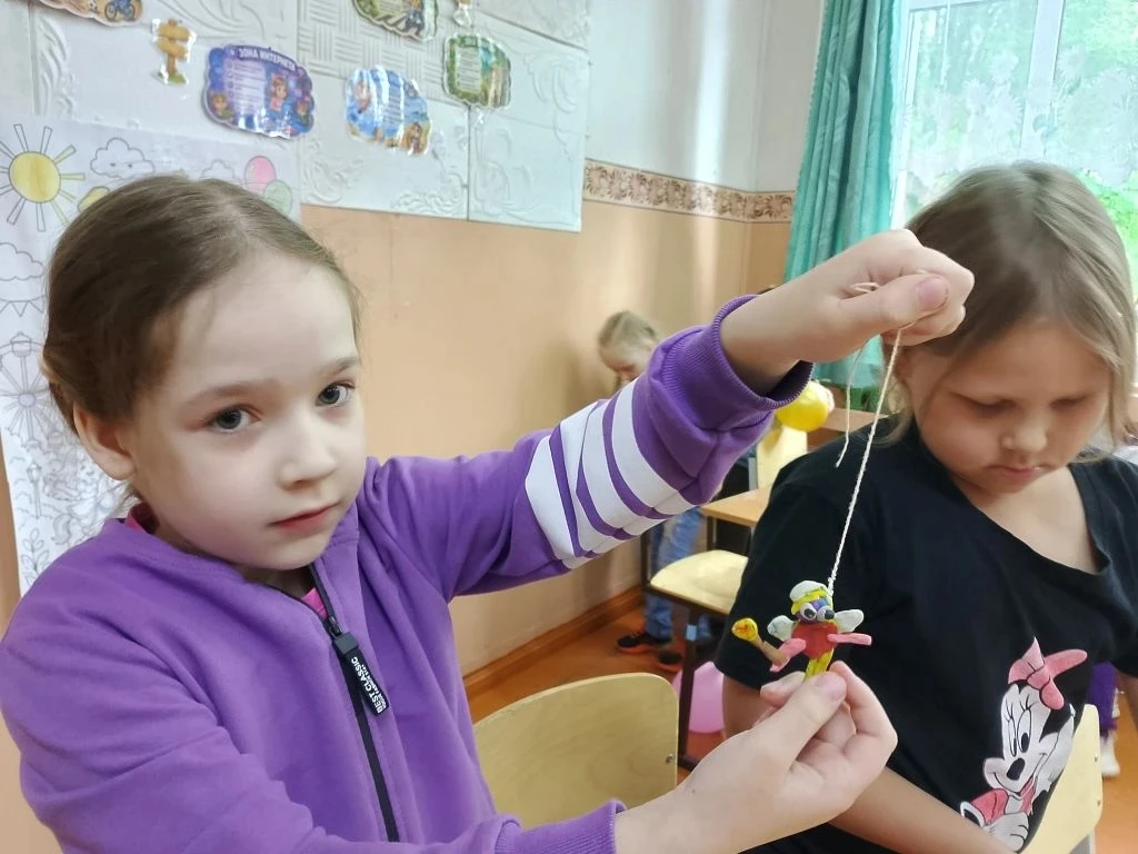 6-ой день ДОЛ

🎉 День мультиков! 🎉

Сегодня у нас был по-настоящему волшебный день: дети сами созд