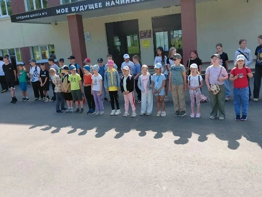 ☀Ещё один замечательный день из жизни лагеря!☀

🇷🇺 Утро понедельника открылось торжественной церем