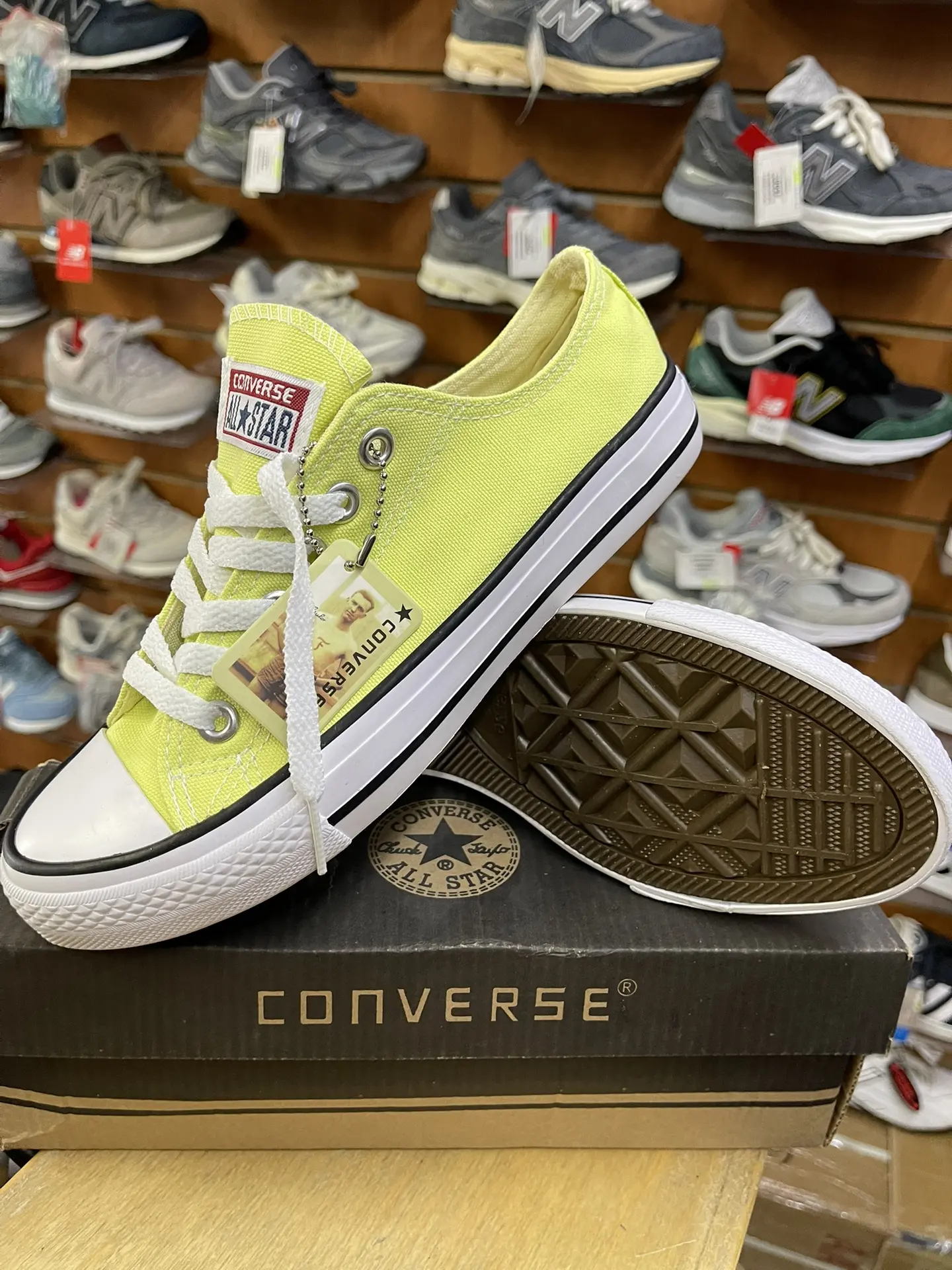 💥Лучшие копии КЕД Converse всегда в наличии.
Цена 999 рублей.
🔥Размеры в наличии на 14.06.26: 36, 