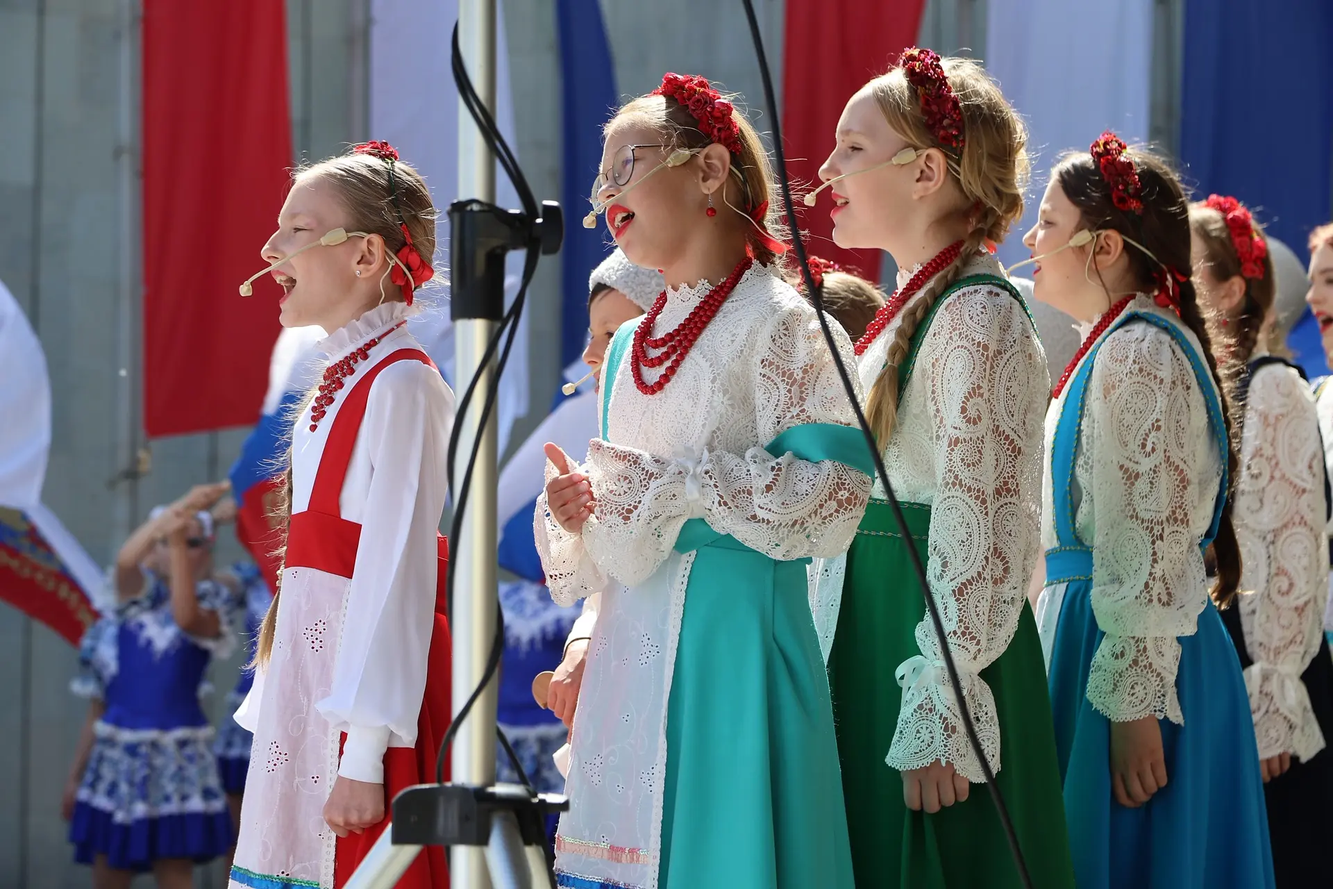 ❤️🇷🇺«Я люблю тебя, Россия»: во Дворце творчества юных прошёл концерт ко Дню России 

11 июня на пл