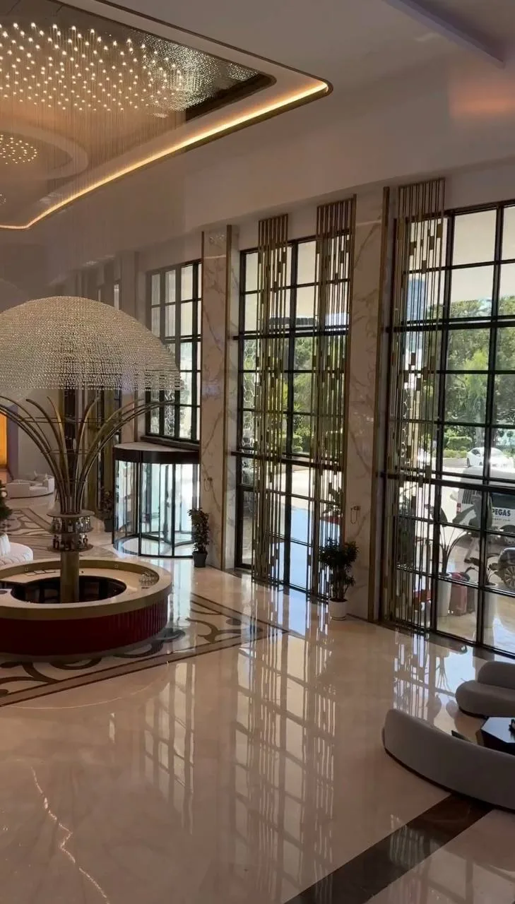 СТИЛЬНЫЙ ОТЕЛЬ КЕМЕРА С ПРЕМИУМ ФИШКАМИ

☁️ Fashion TV Luxe Resort 5* — открылся после полной ренова