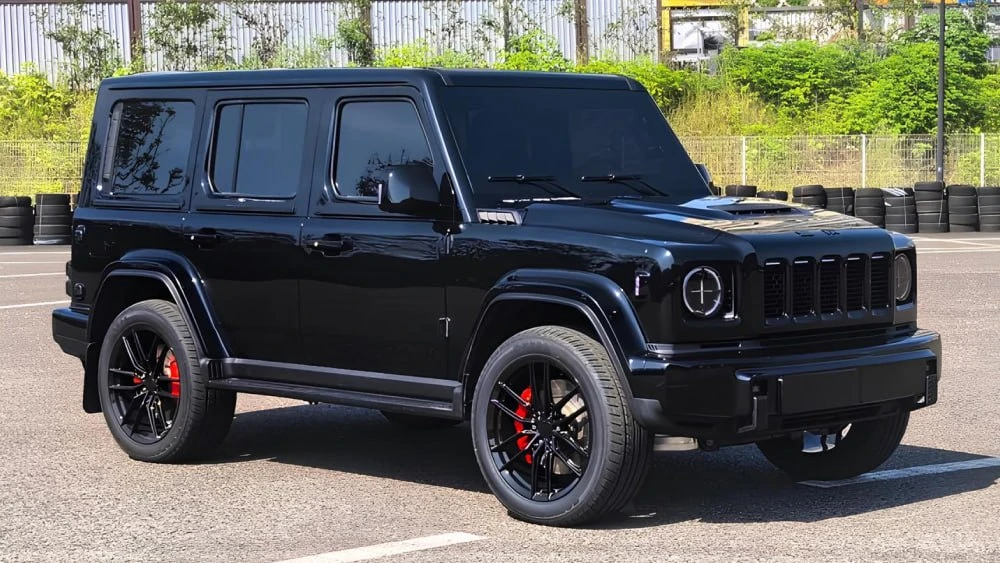 Ключевые характеристики напоминающего Mercedes-Benz G-Class рамного внедорожника BAIC 81VJ раскрыли 